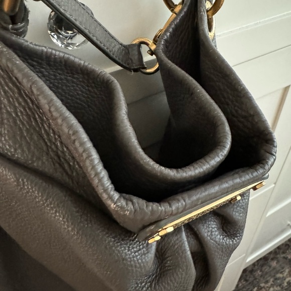 Marc by Marc Jacob taupe top handle/ cross over in good shape - Picture 3 of 9